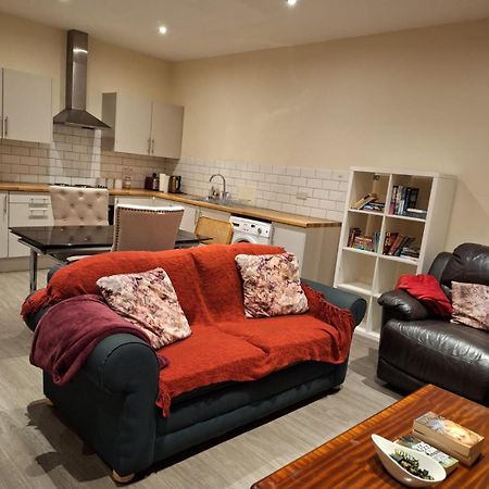 Fabulous Home From Home - Central Long Eaton - Lovely Short-Stay Apartment - High Speed Fibre Optic Broadband Internet - High Speed Streaming Possible Suitable For Working From Home And Students Very Spacious Free Parking Nearby Exterior foto