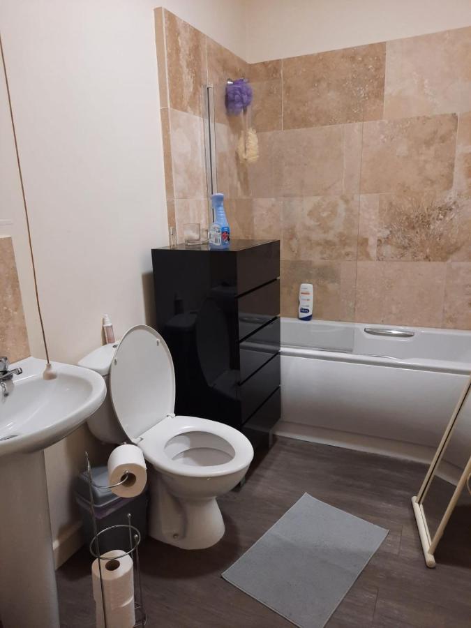 Fabulous Home From Home - Central Long Eaton - Lovely Short-Stay Apartment - High Speed Fibre Optic Broadband Internet - High Speed Streaming Possible Suitable For Working From Home And Students Very Spacious Free Parking Nearby Exterior foto