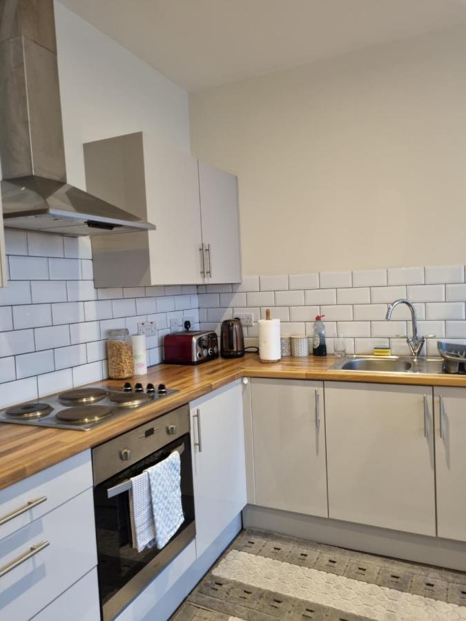 Fabulous Home From Home - Central Long Eaton - Lovely Short-Stay Apartment - High Speed Fibre Optic Broadband Internet - High Speed Streaming Possible Suitable For Working From Home And Students Very Spacious Free Parking Nearby Exterior foto