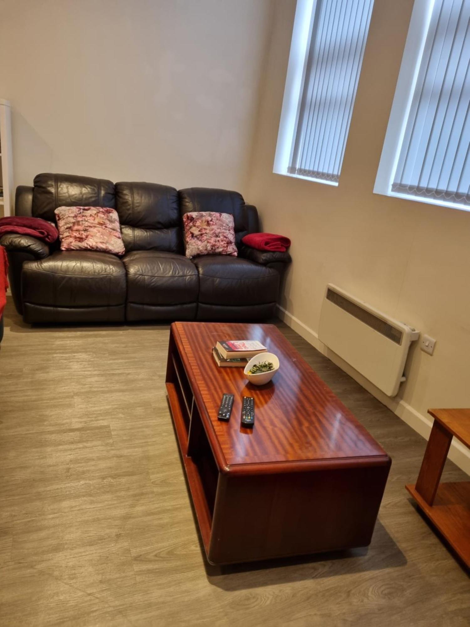 Fabulous Home From Home - Central Long Eaton - Lovely Short-Stay Apartment - High Speed Fibre Optic Broadband Internet - High Speed Streaming Possible Suitable For Working From Home And Students Very Spacious Free Parking Nearby Exterior foto