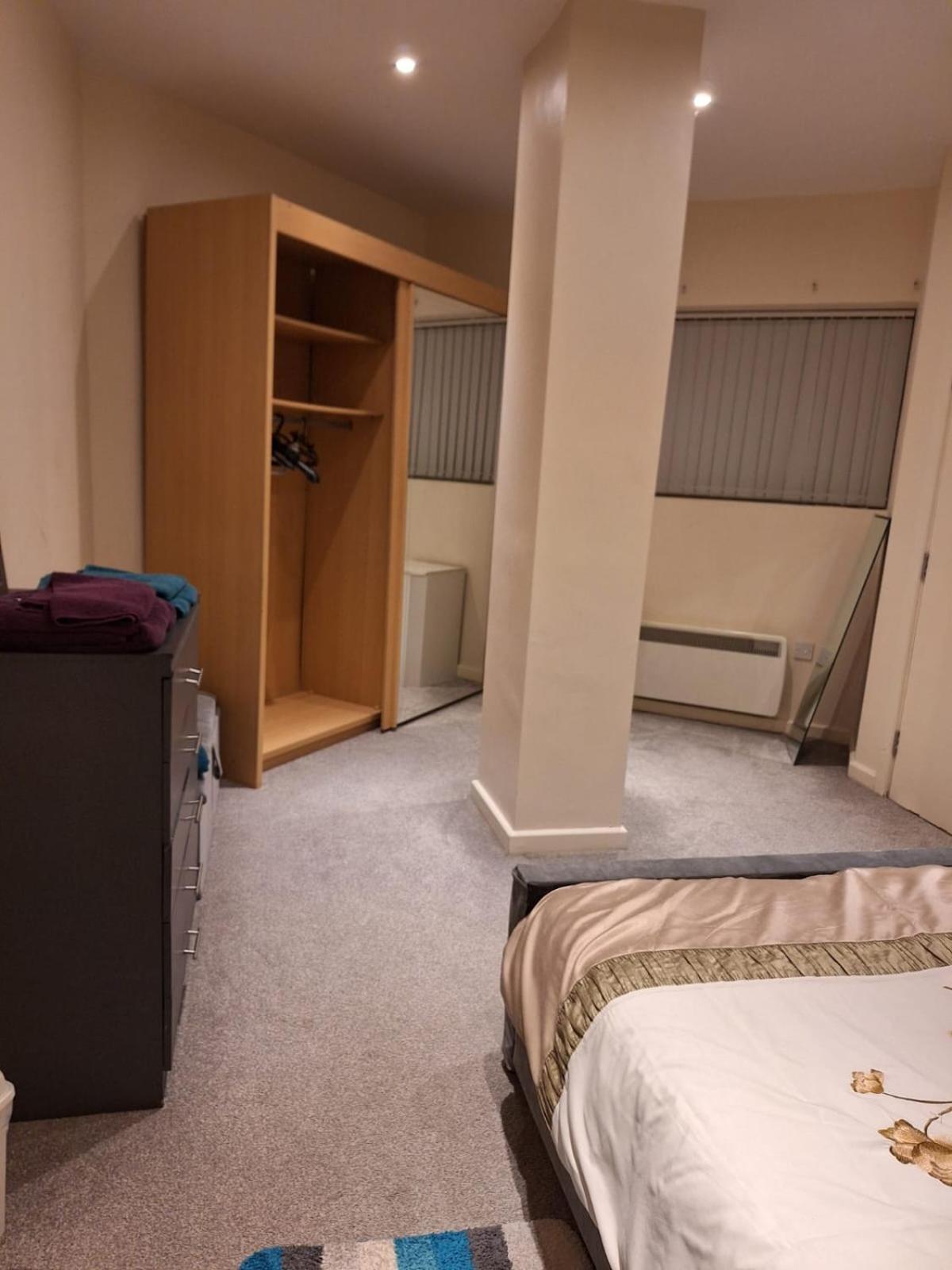 Fabulous Home From Home - Central Long Eaton - Lovely Short-Stay Apartment - High Speed Fibre Optic Broadband Internet - High Speed Streaming Possible Suitable For Working From Home And Students Very Spacious Free Parking Nearby Exterior foto